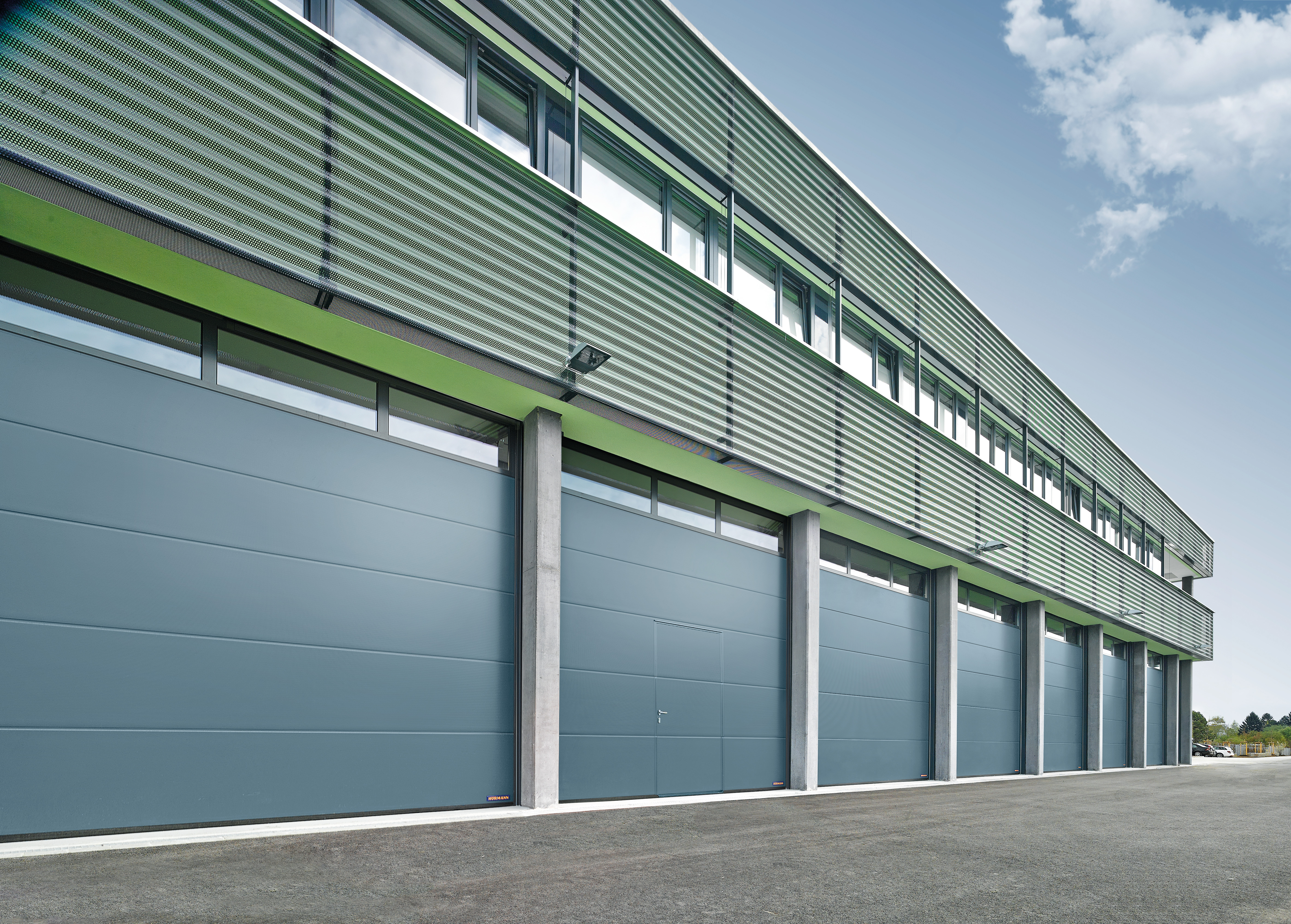 Industrie-Sectionaltor